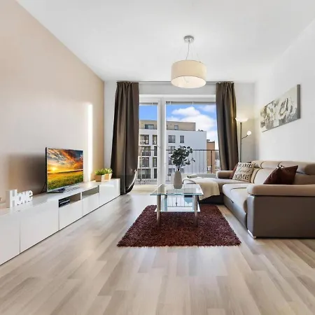 Apartment Sunflower - Modern Large Charming With Balcony