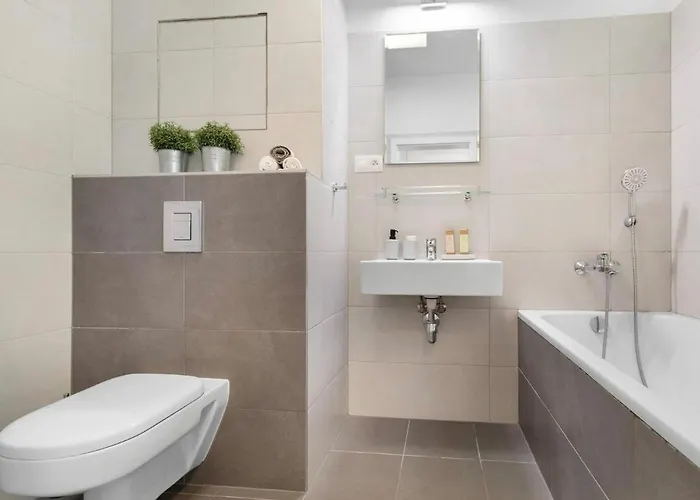 Apartment Sunflower - Modern Large Charming With Balcony