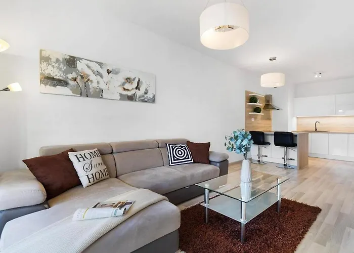 Apartmán Sunflower - Modern Large Charming With Balcony