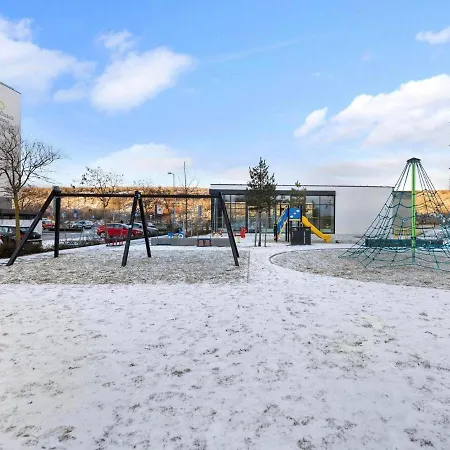 Sunflower - Modern Large Charming With Balcony Apartment Bratislava